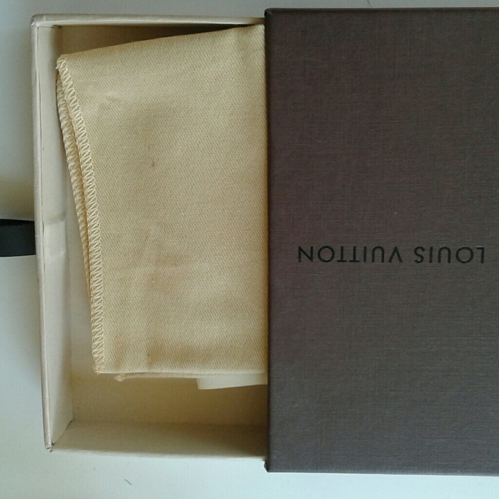 Louis Vuitton box & bag